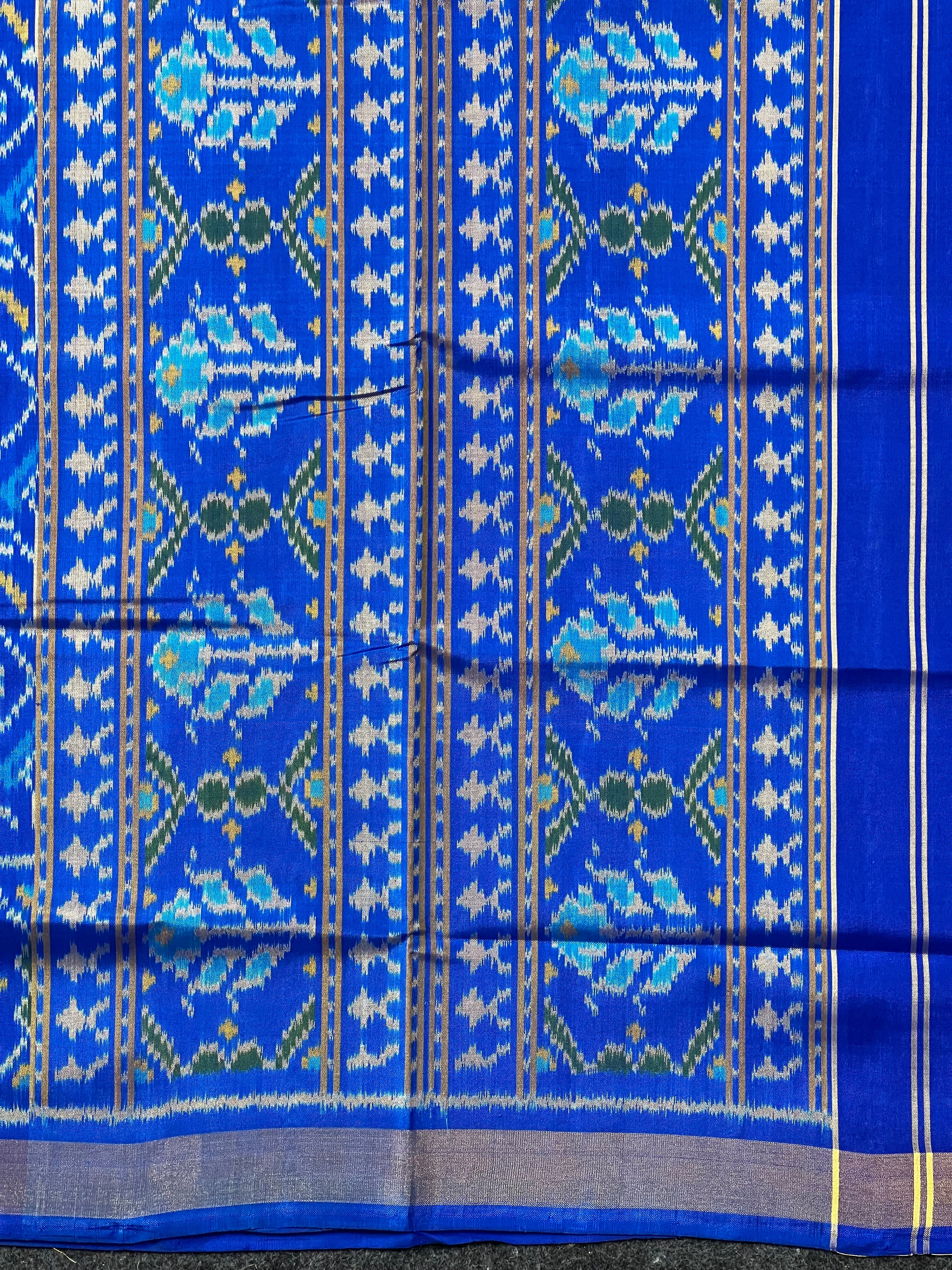 Narikunj Traditional Design Handwoven Patola Silk Saree