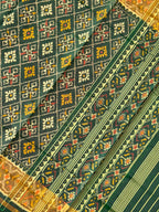 Pan-Chanda Traditional Design Handwoven Patola Silk Saree