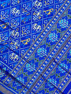 Narikunj Traditional Design Handwoven Patola Silk Saree