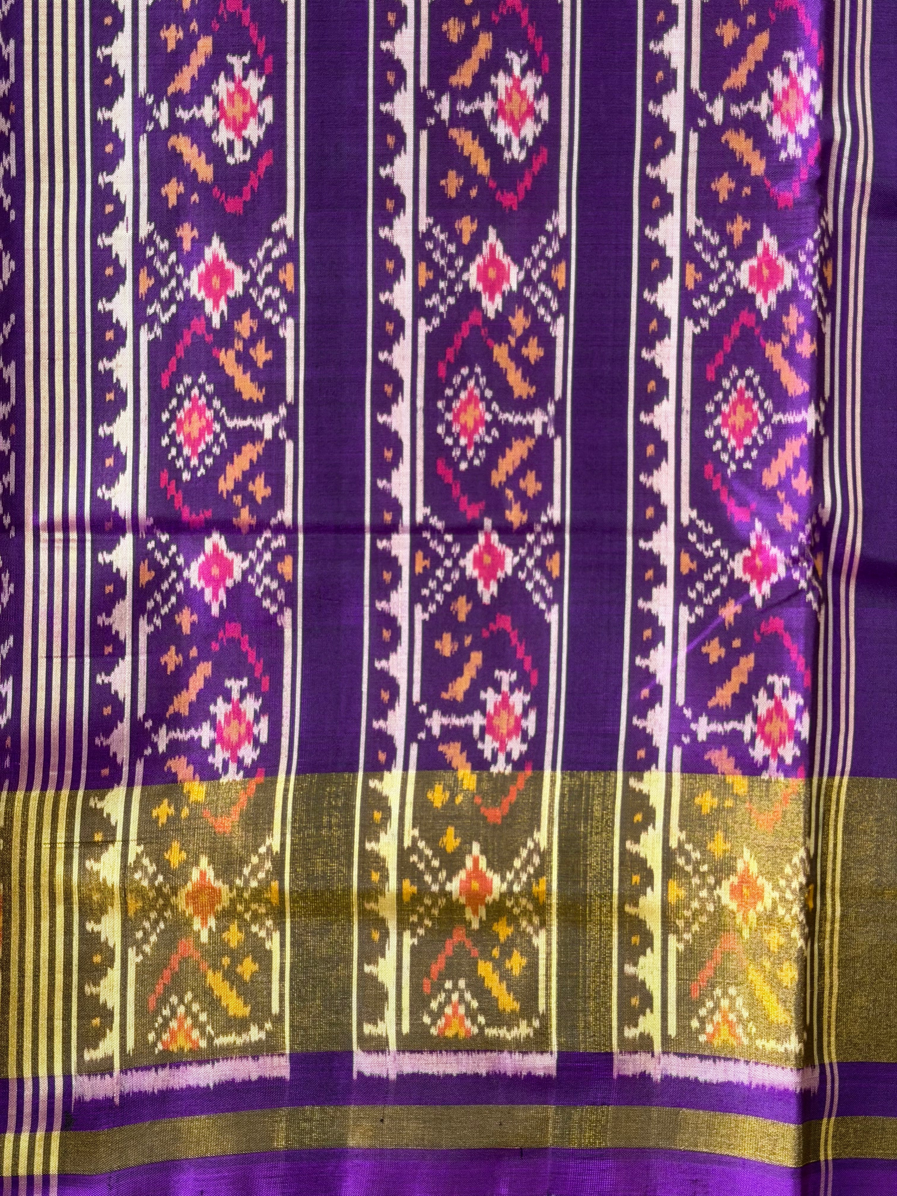 Dark Purple Pan-Chanda Traditional Design Handwoven Patola Silk Saree