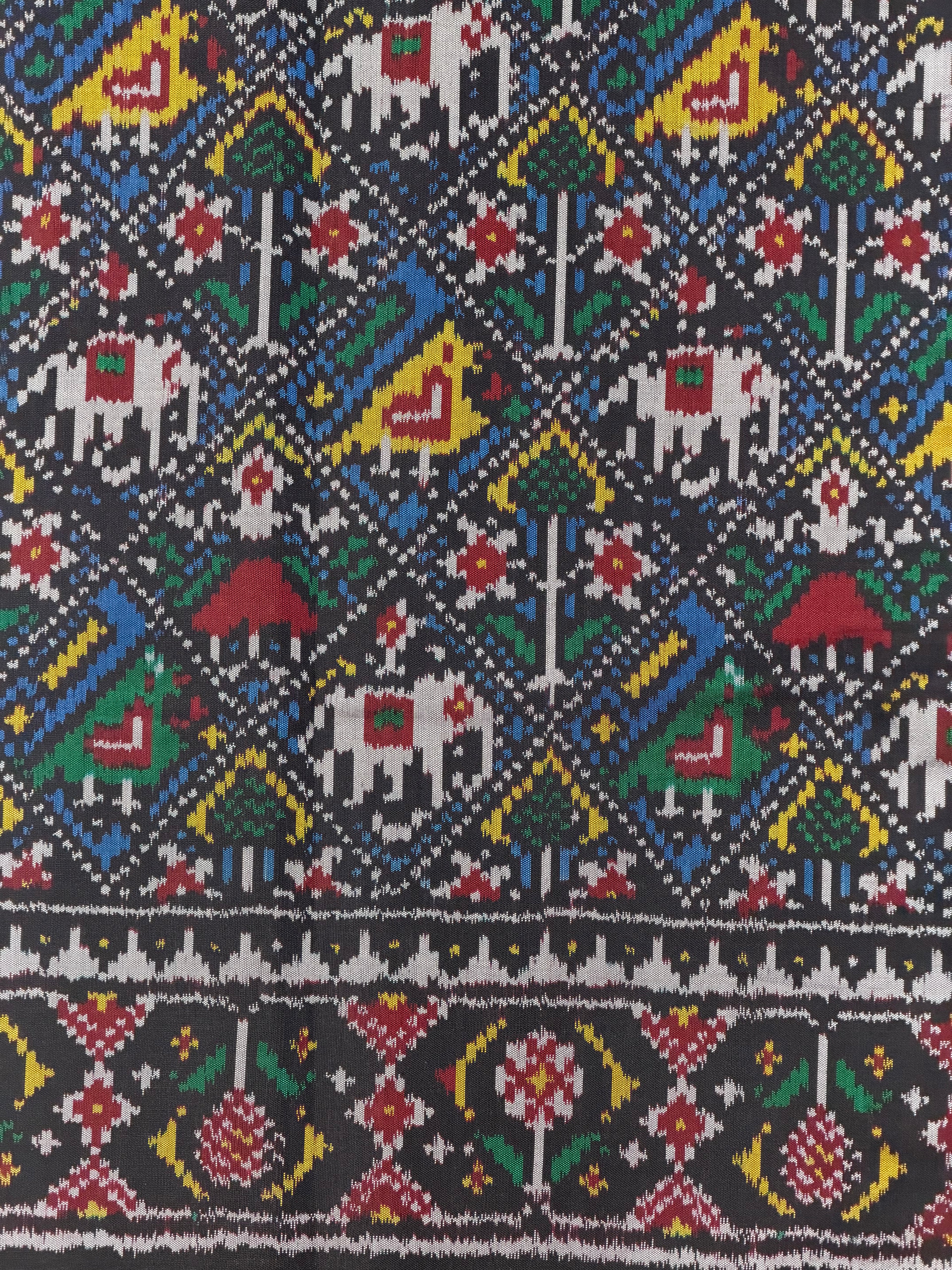Blue-Black Narikunj Traditional Design Handwoven Patola Silk Saree