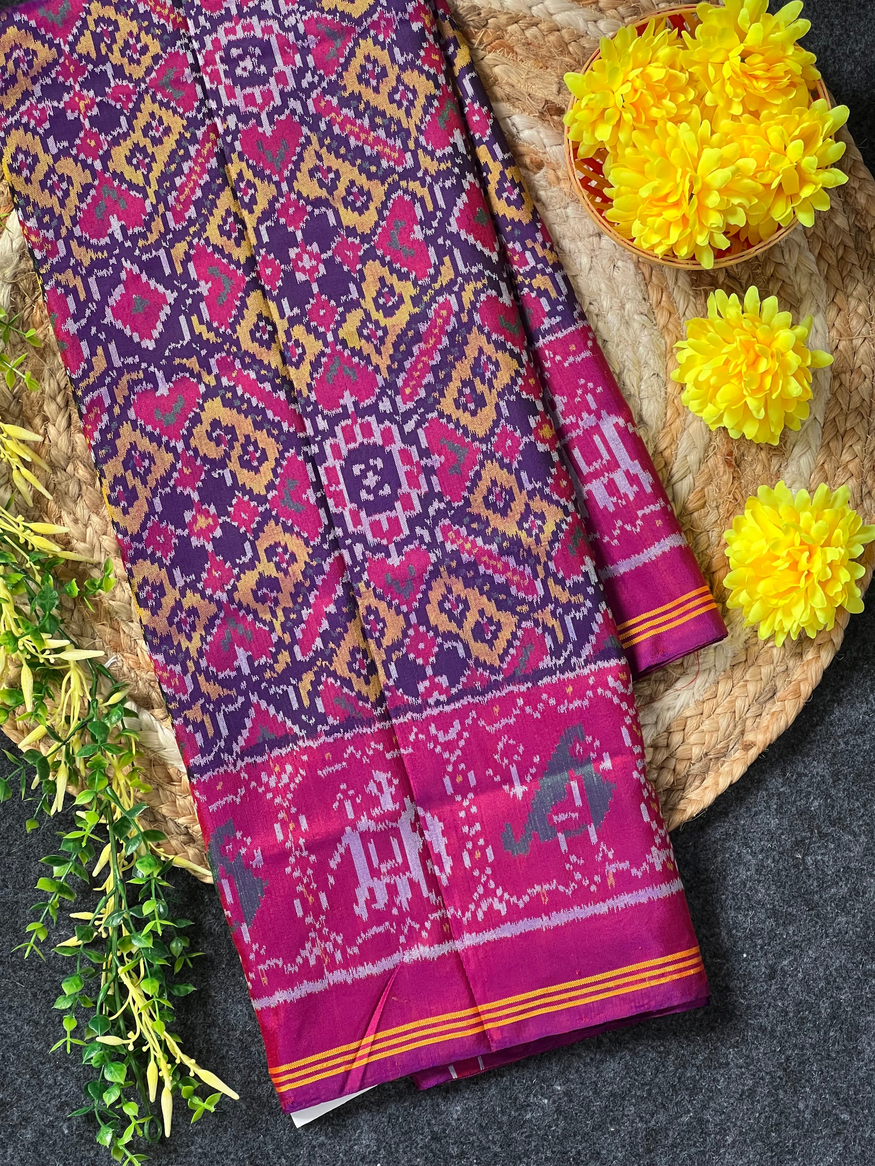 Manekchowk Traditional Design Handwoven Patola Silk Saree