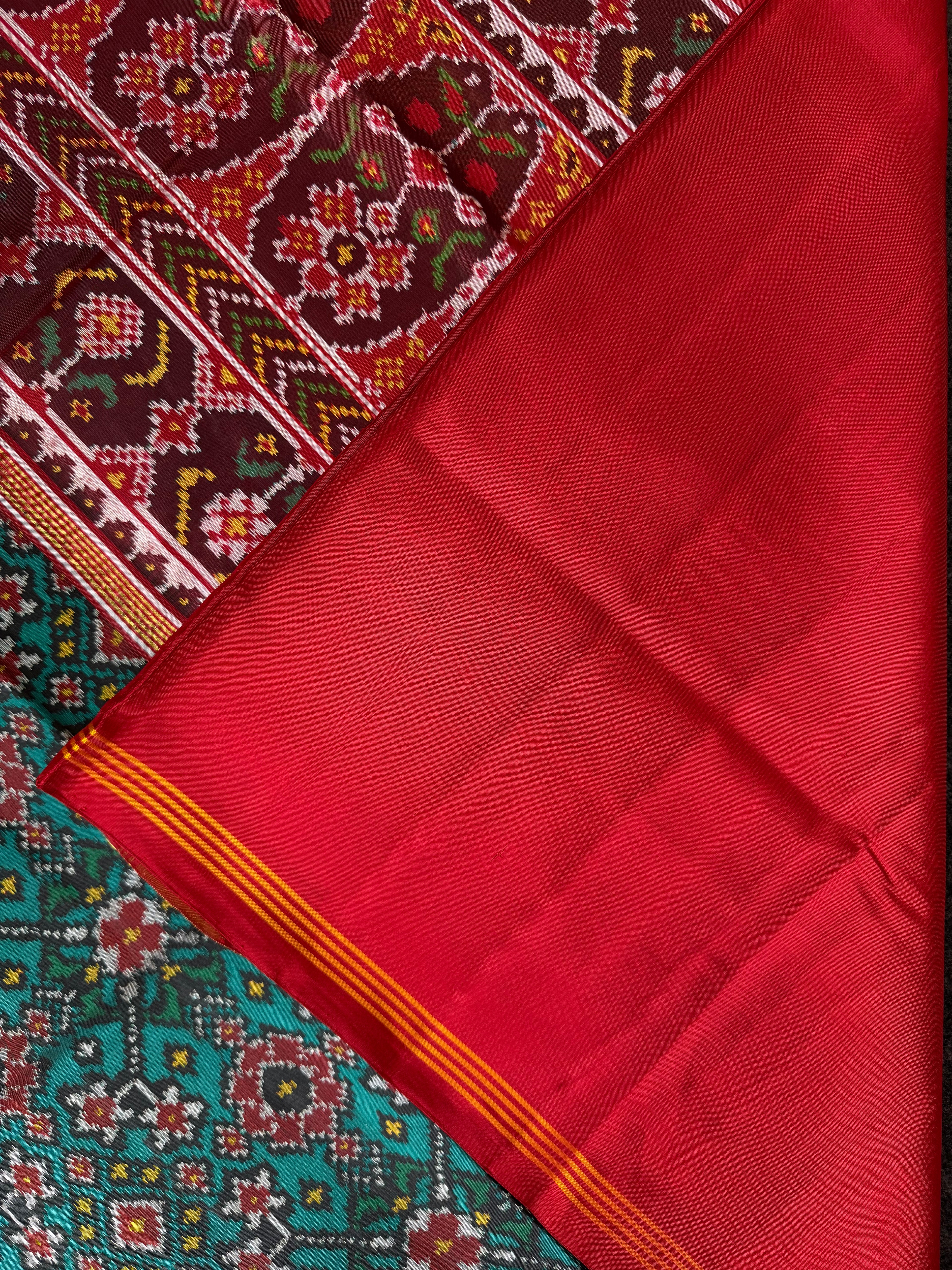 Rama Green Navratna Traditional Design Handwoven Patola Silk Saree