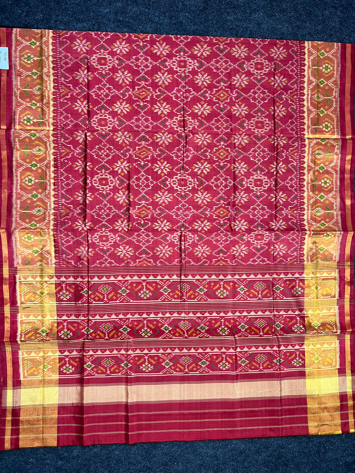 Manekchowk Traditional Design Handwoven Patola Silk Saree