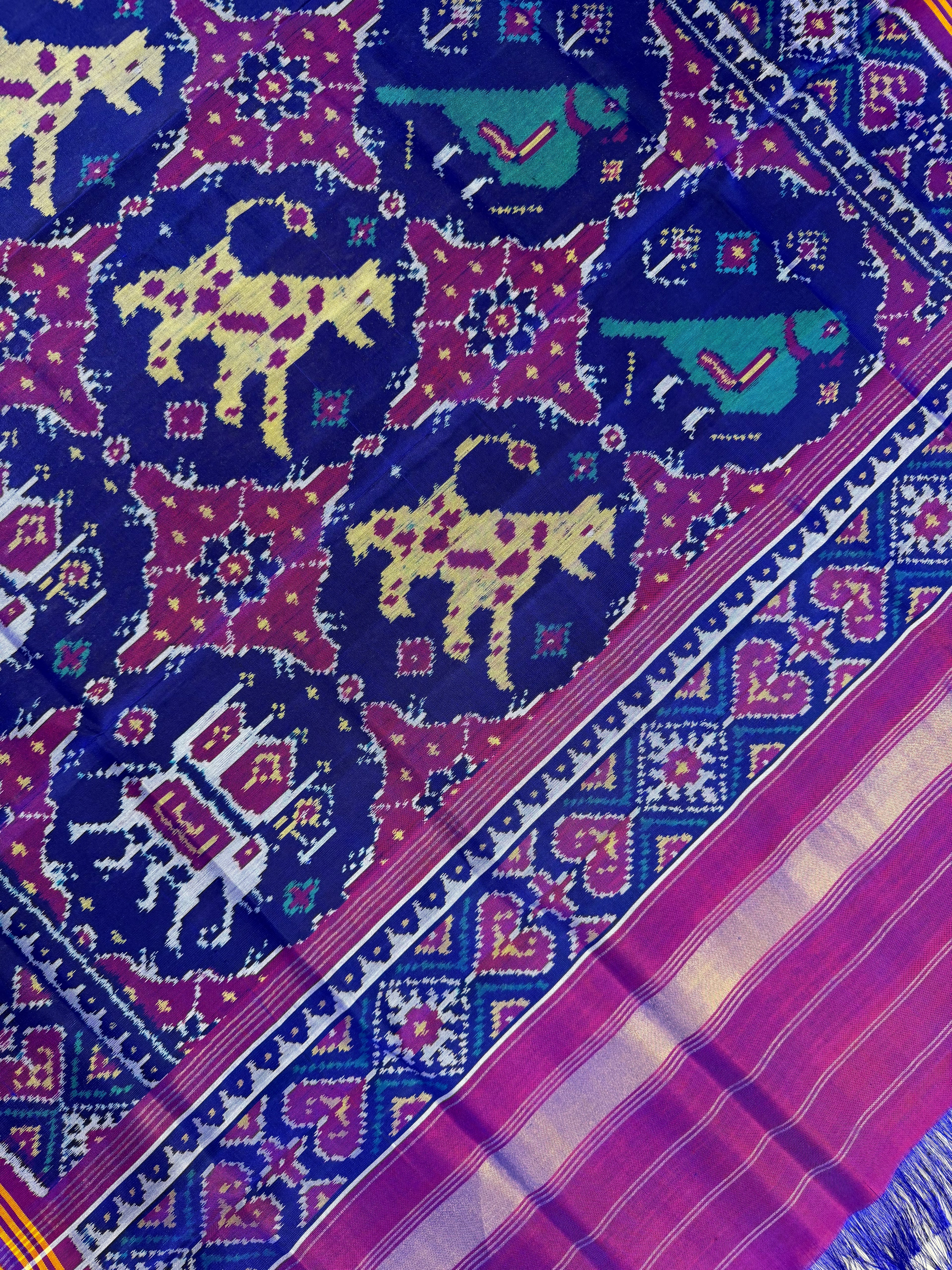 Big Motifs Design Handwoven Patola Dupatta