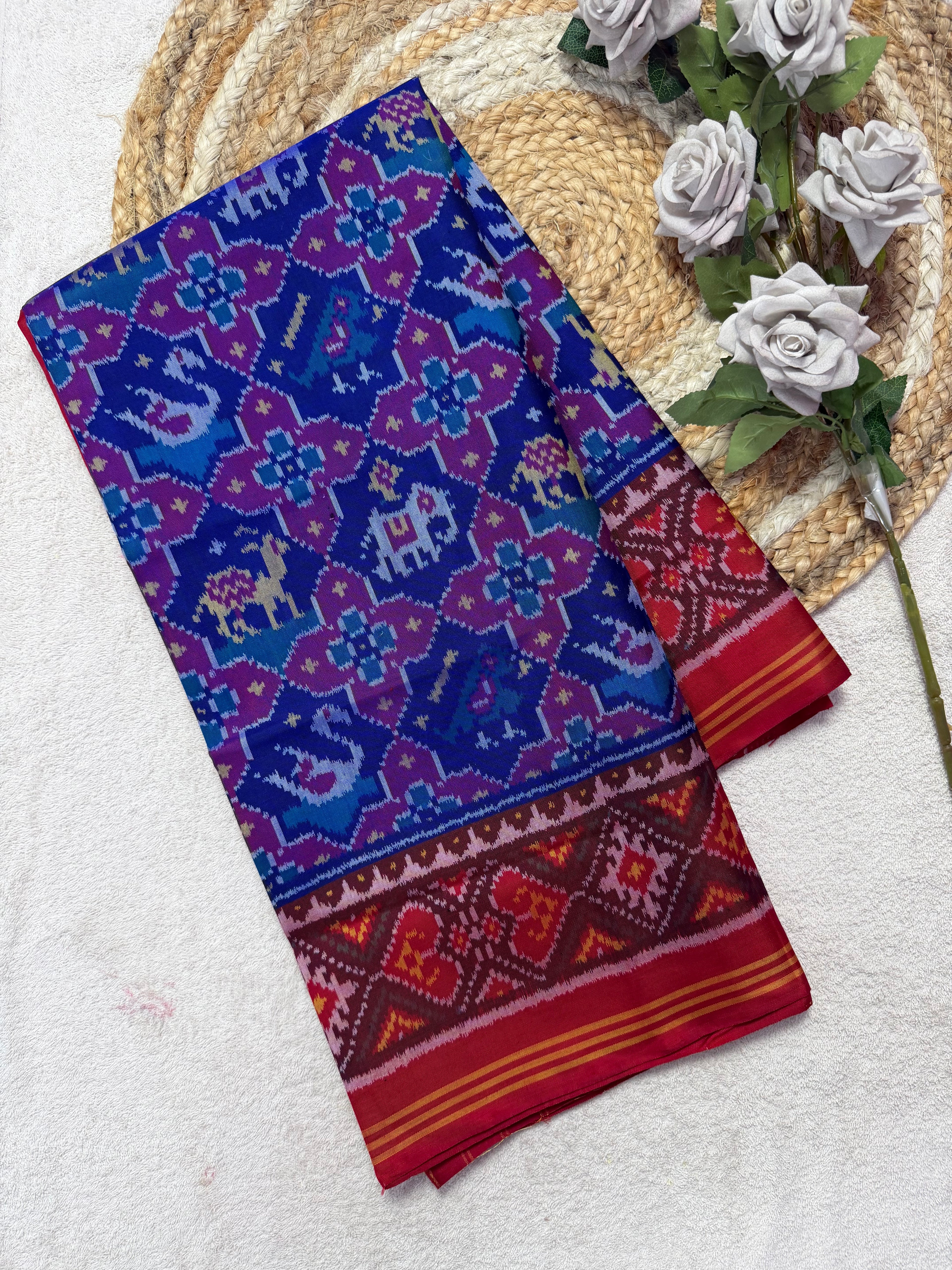 Small Motif Traditional Design Handwoven Patola Dupatta