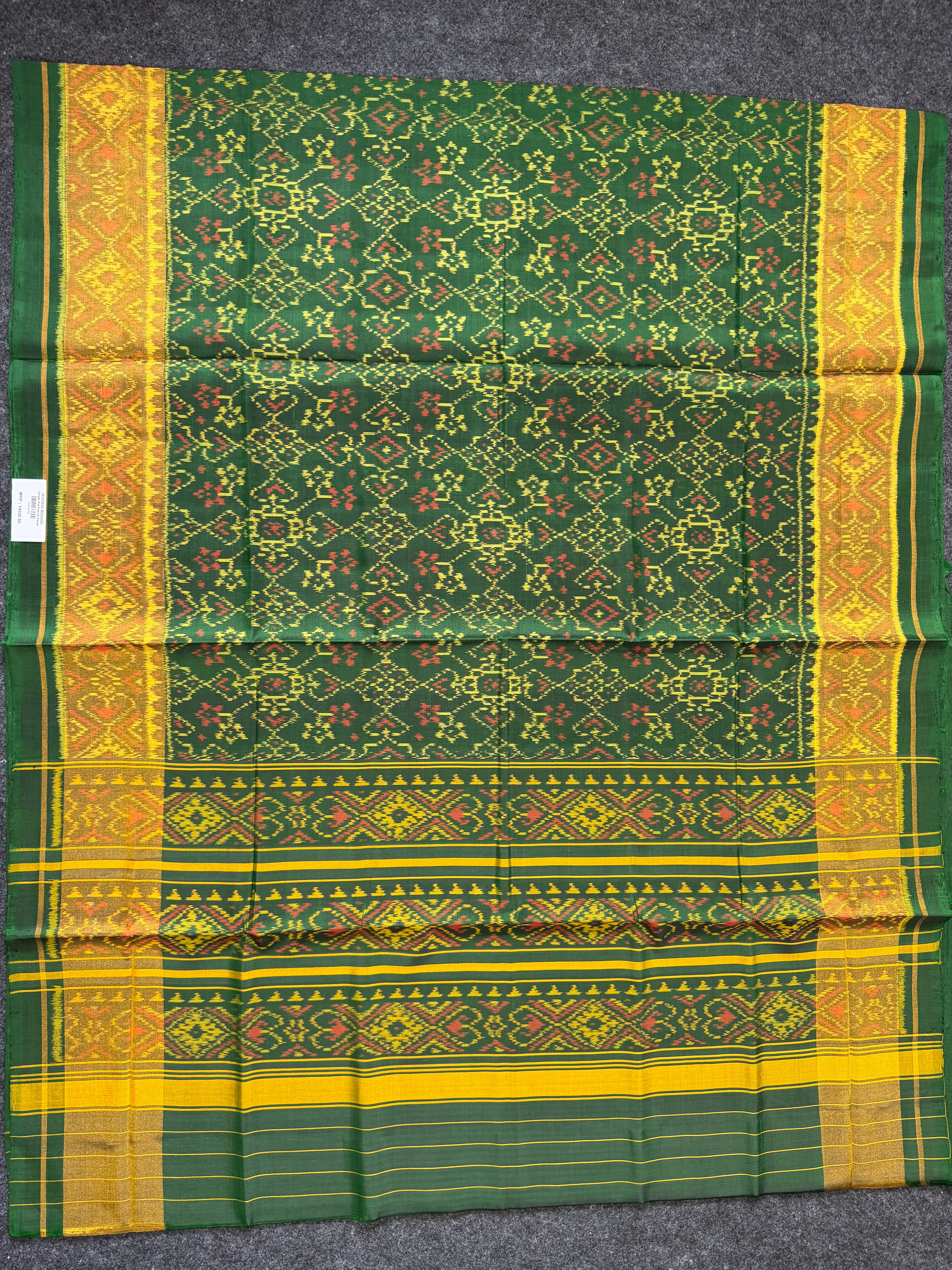 Navratna-Manekchowk Design Handwoven Patola Silk Saree Secondary image
