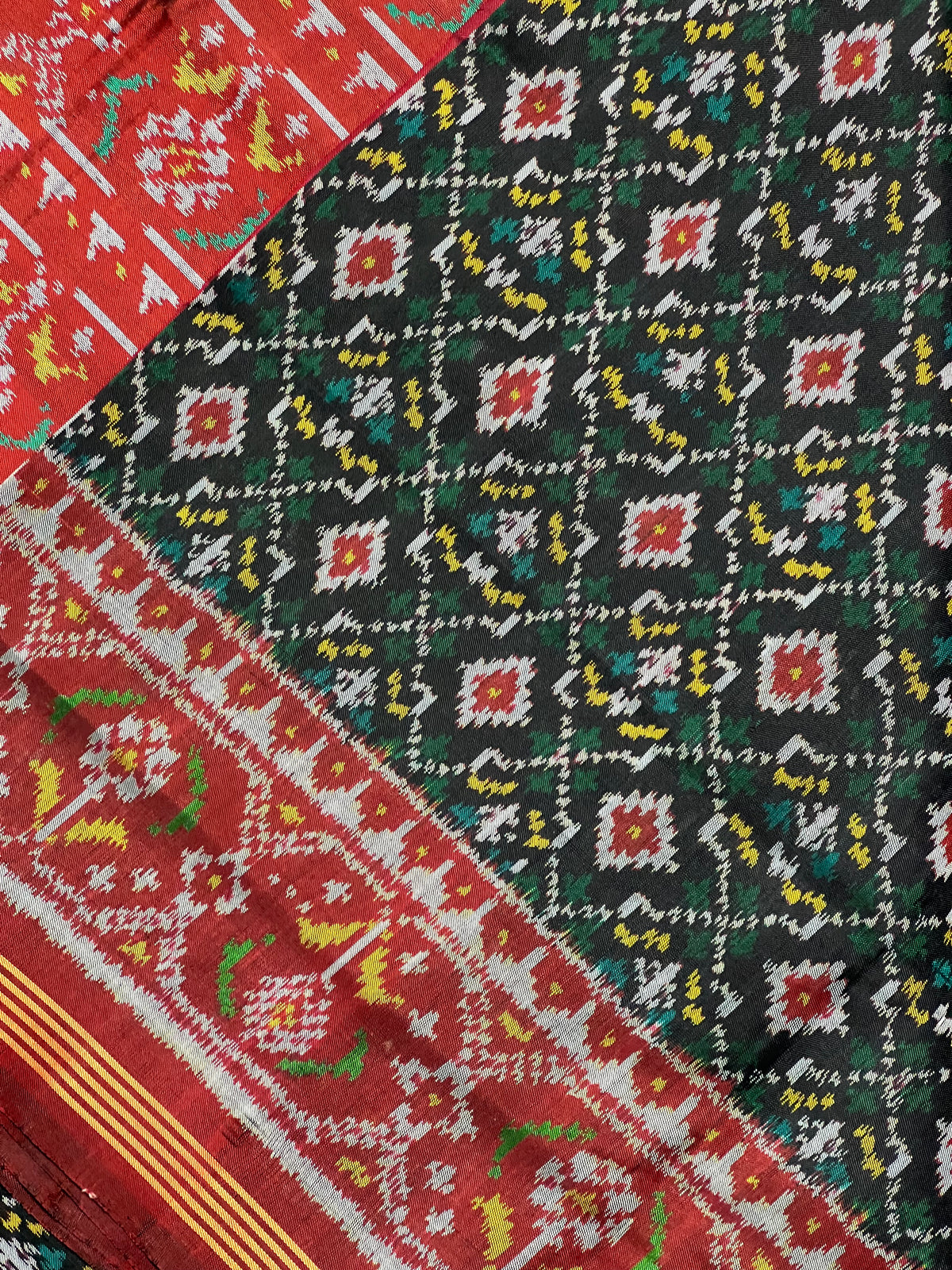 Traditional Design Handwoven Patola Silk Saree