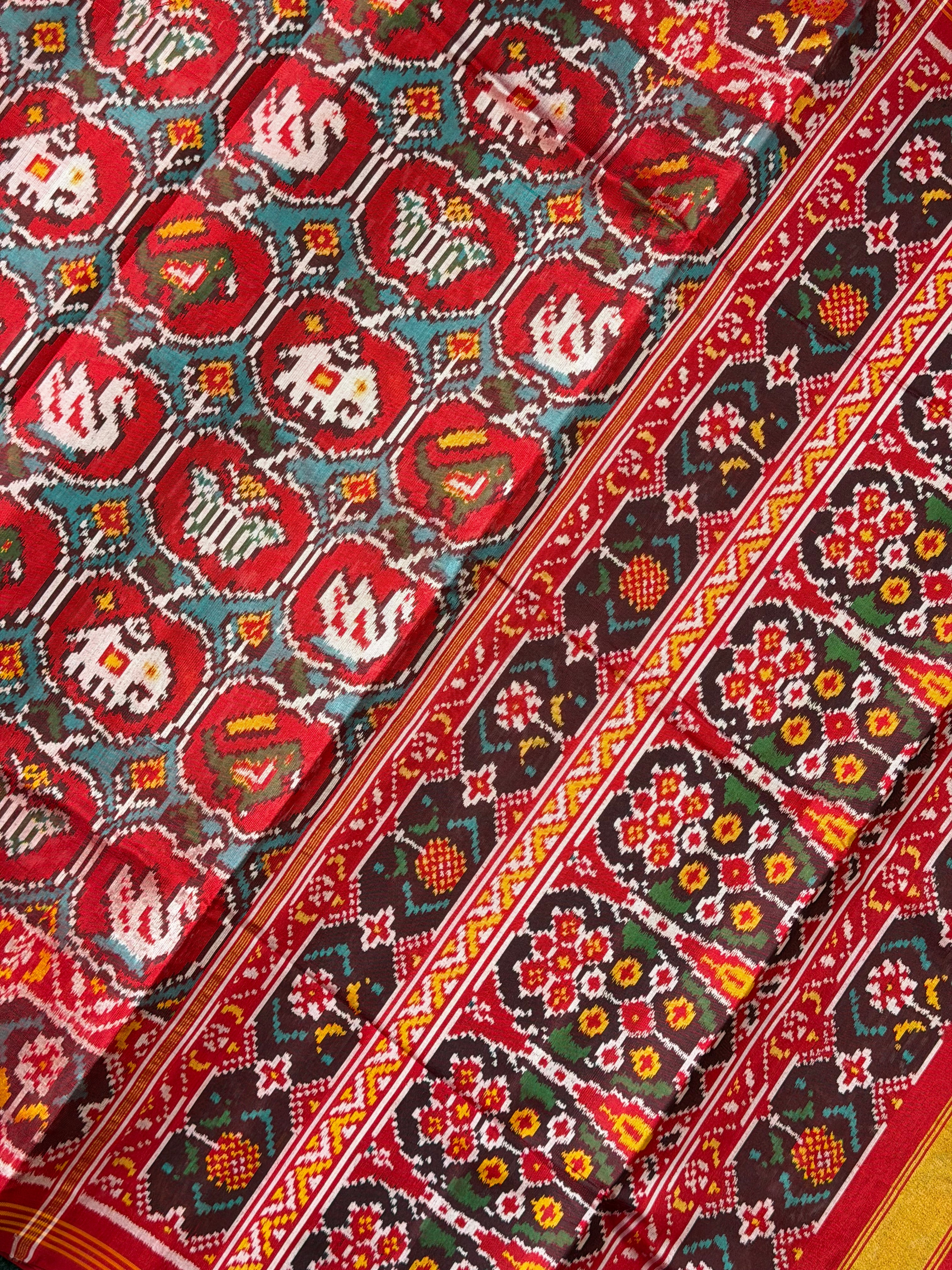 Exclusive Motif Design Handwoven Patola Silk Saree