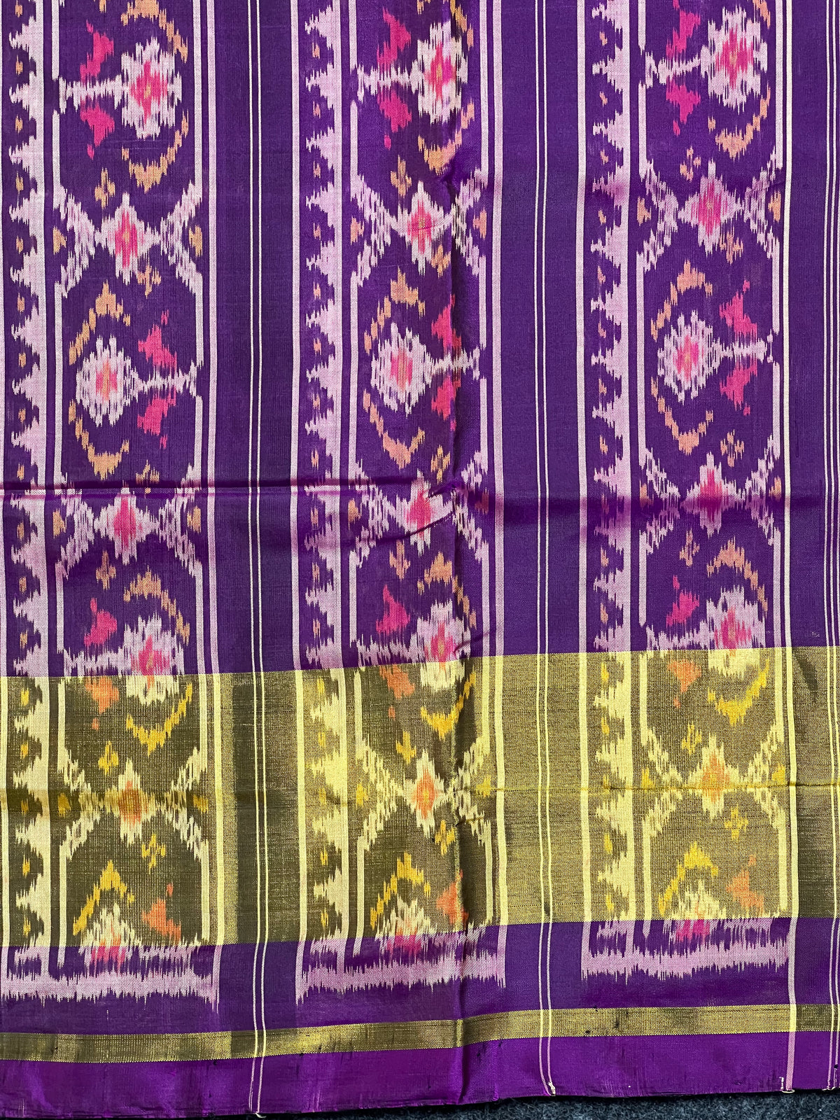 Navratna With Elephant Design Handwoven Patola Silk Saree
