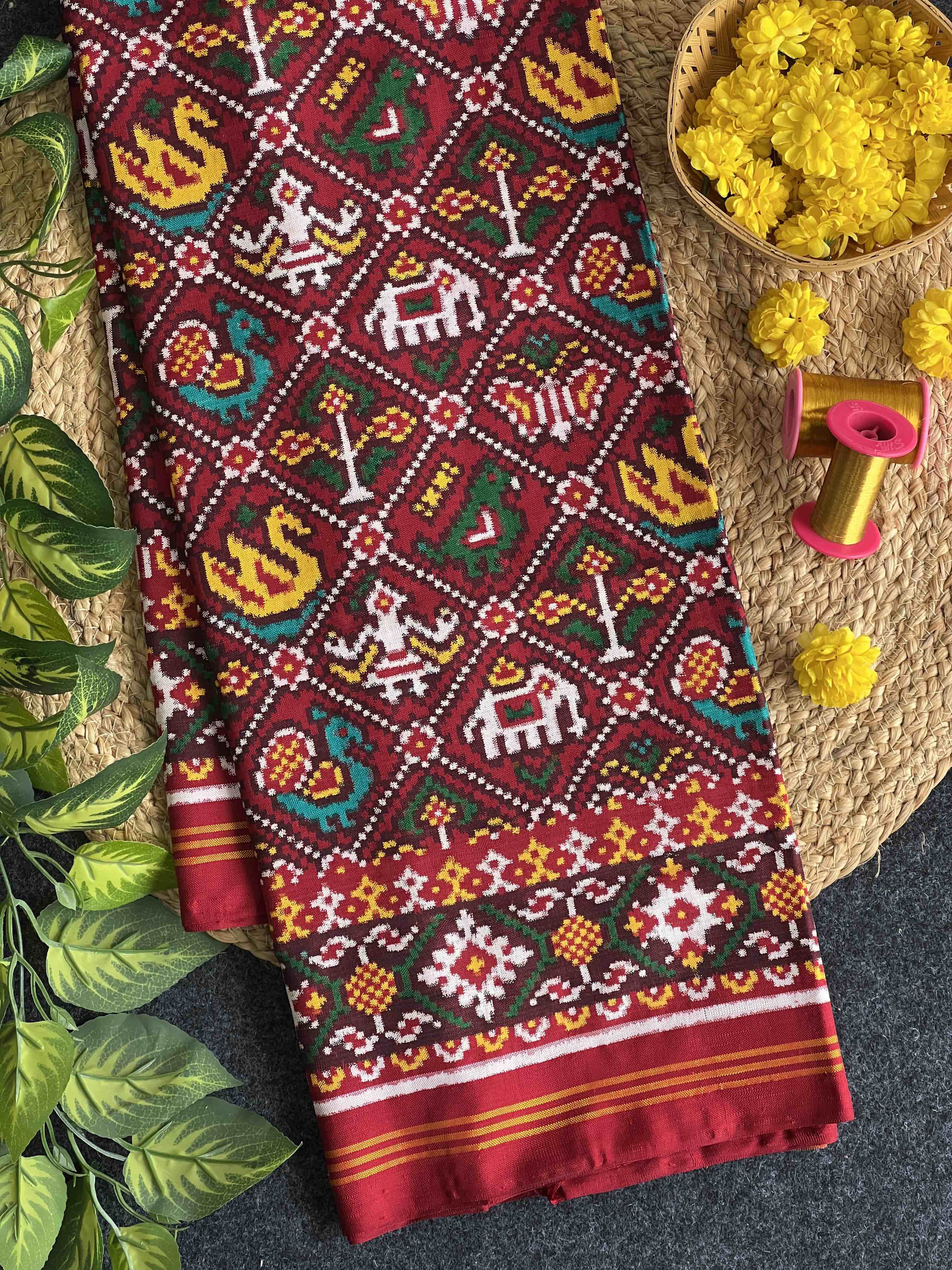 Narikunj Traditional Design Handwoven Double Ikat Patola Silk Saree Main image