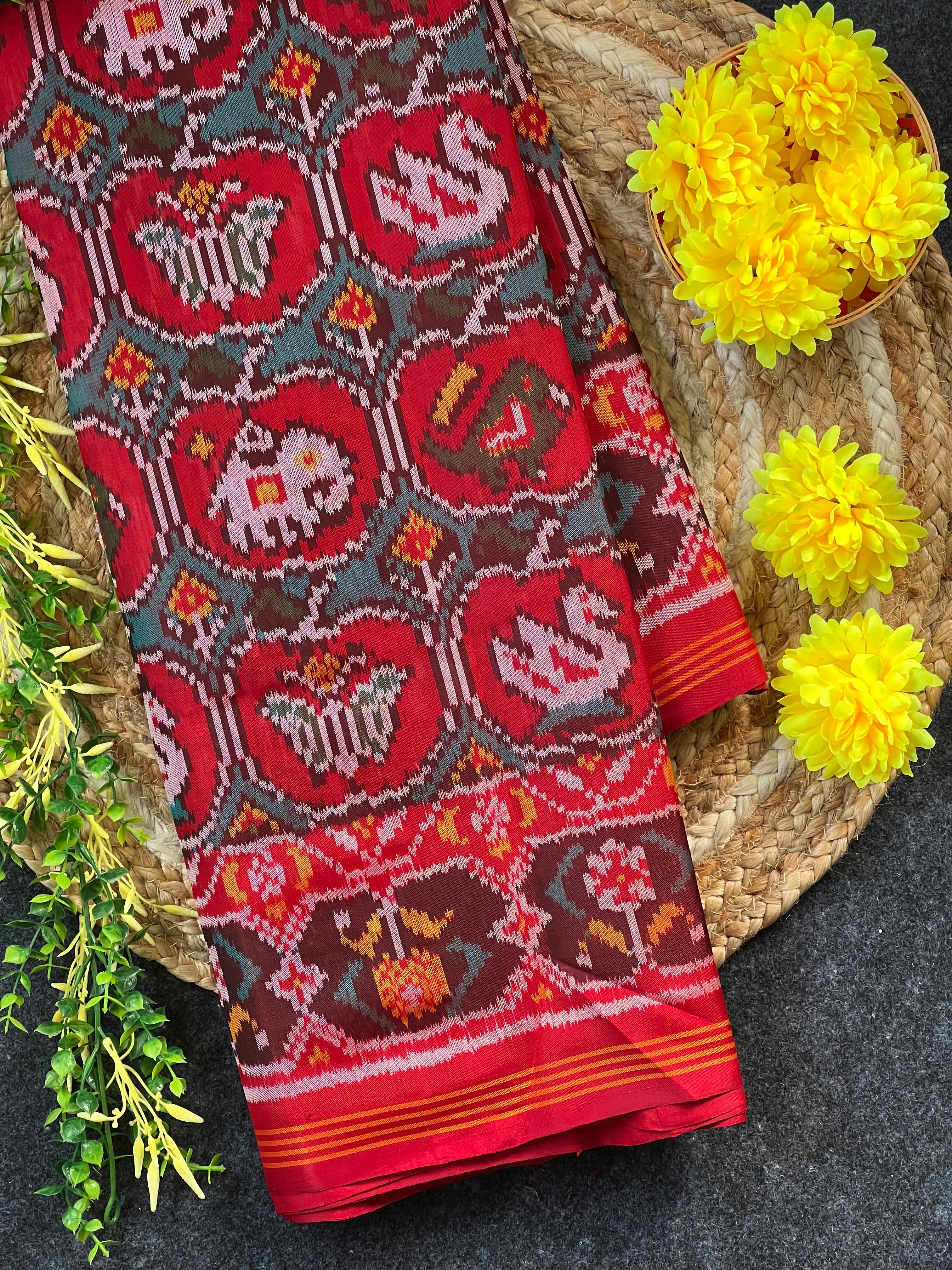 Exclusive Motif Design Handwoven Patola Silk Saree