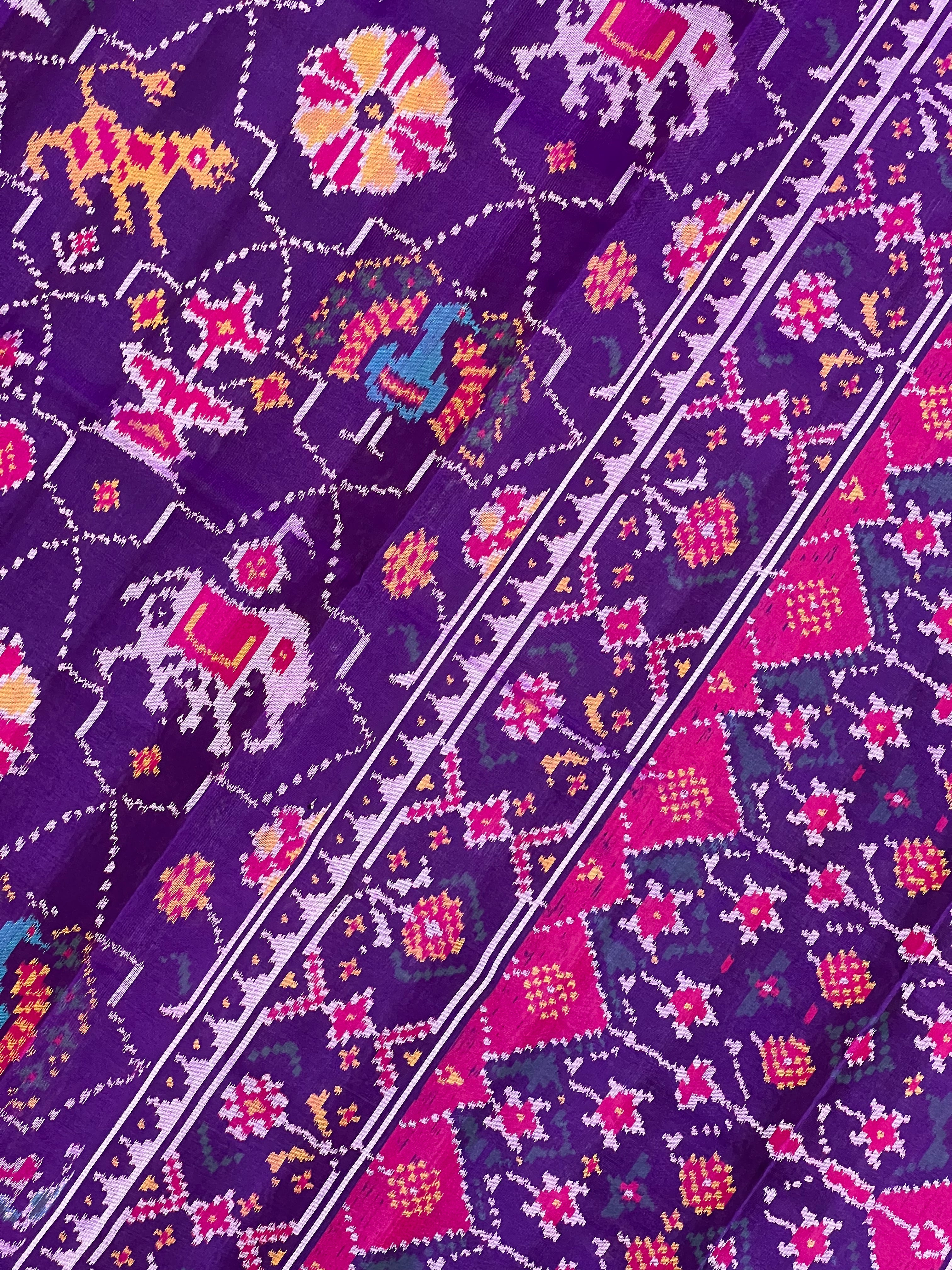 Six Motifs Design Handwoven Patola Silk Saree