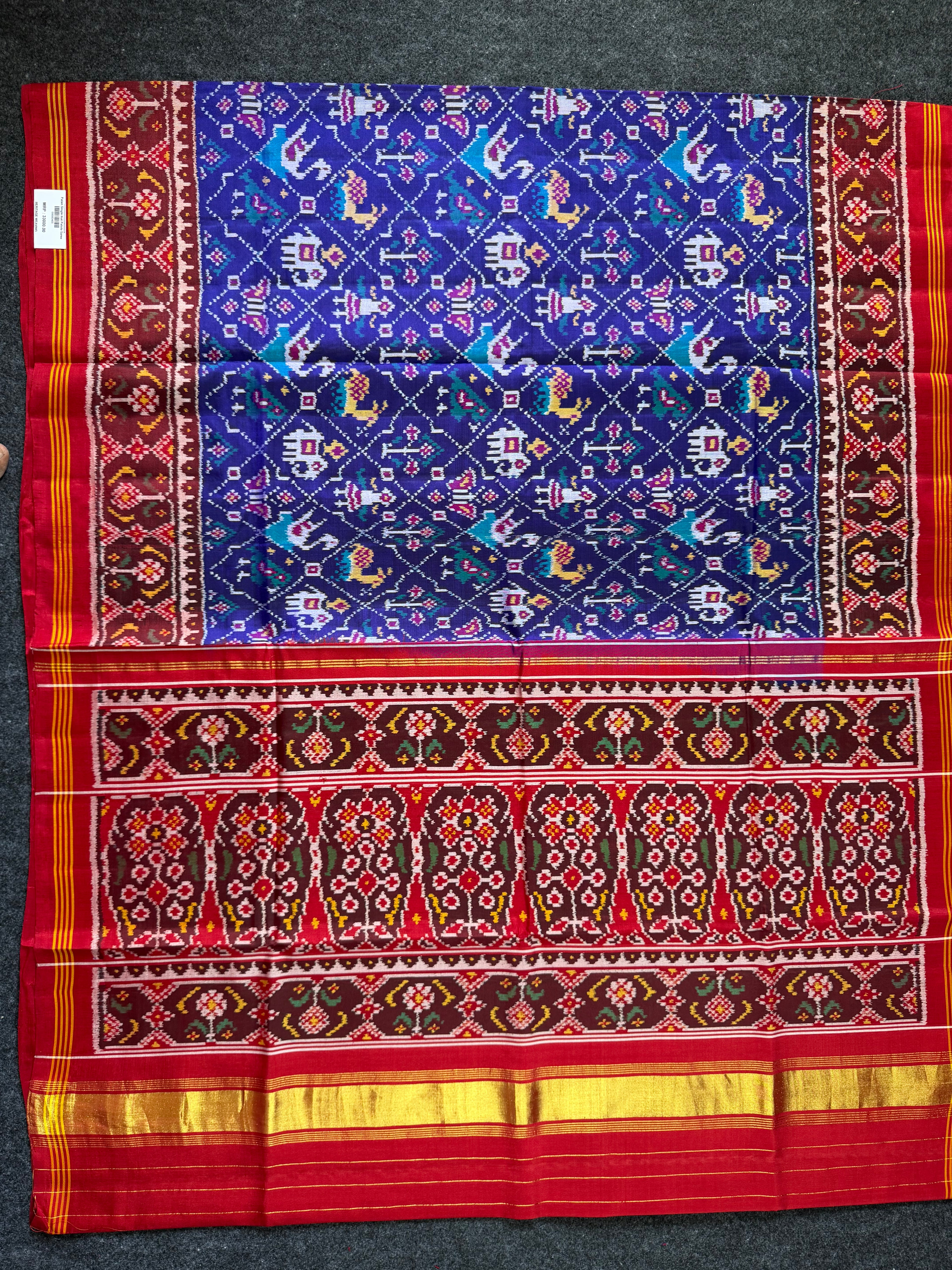 Exclusive Motif Design Handwoven Patola Silk Saree