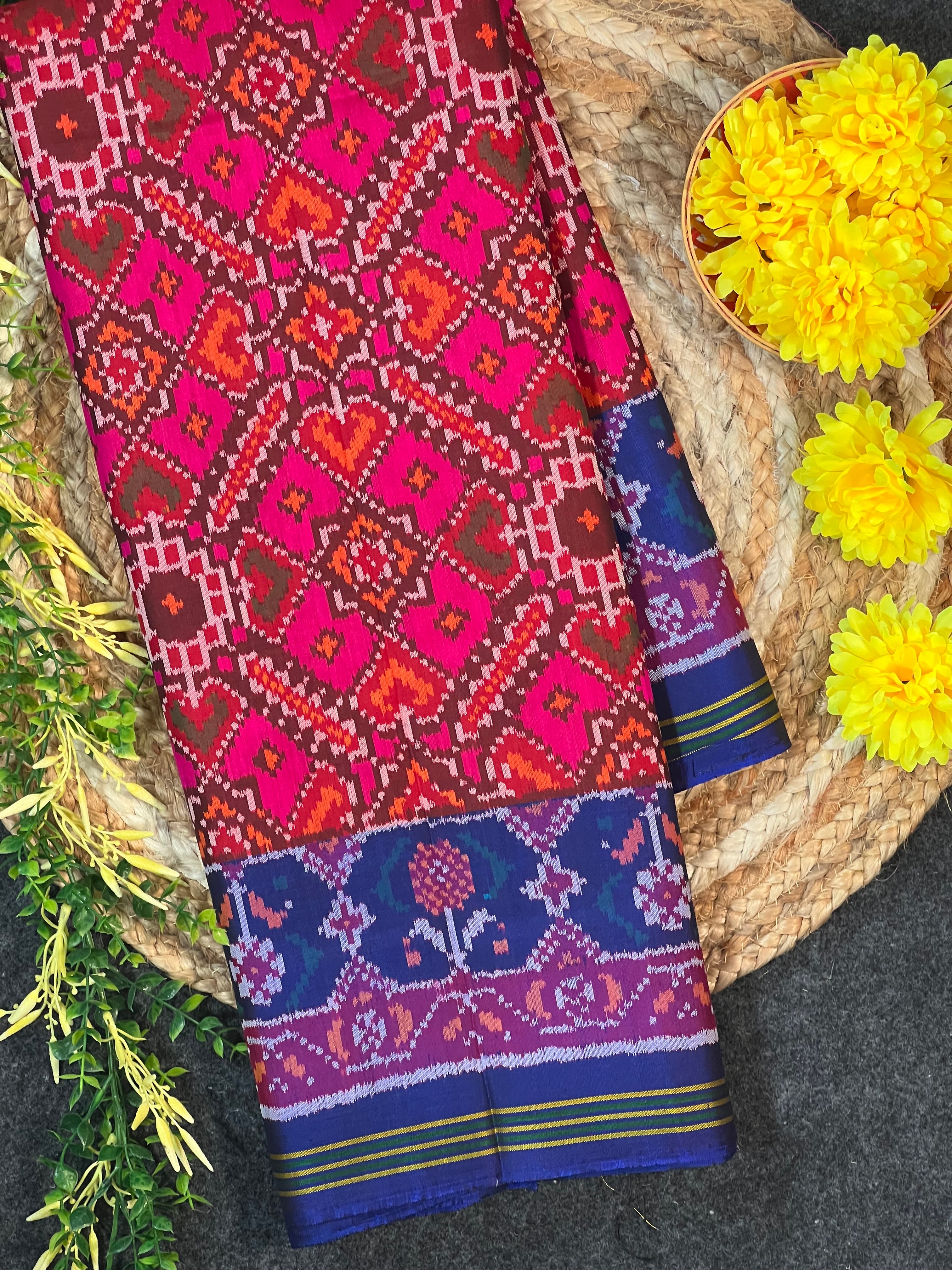 Handwoven Patola Silk Saree Manekchowk Pink And Blue Main image
