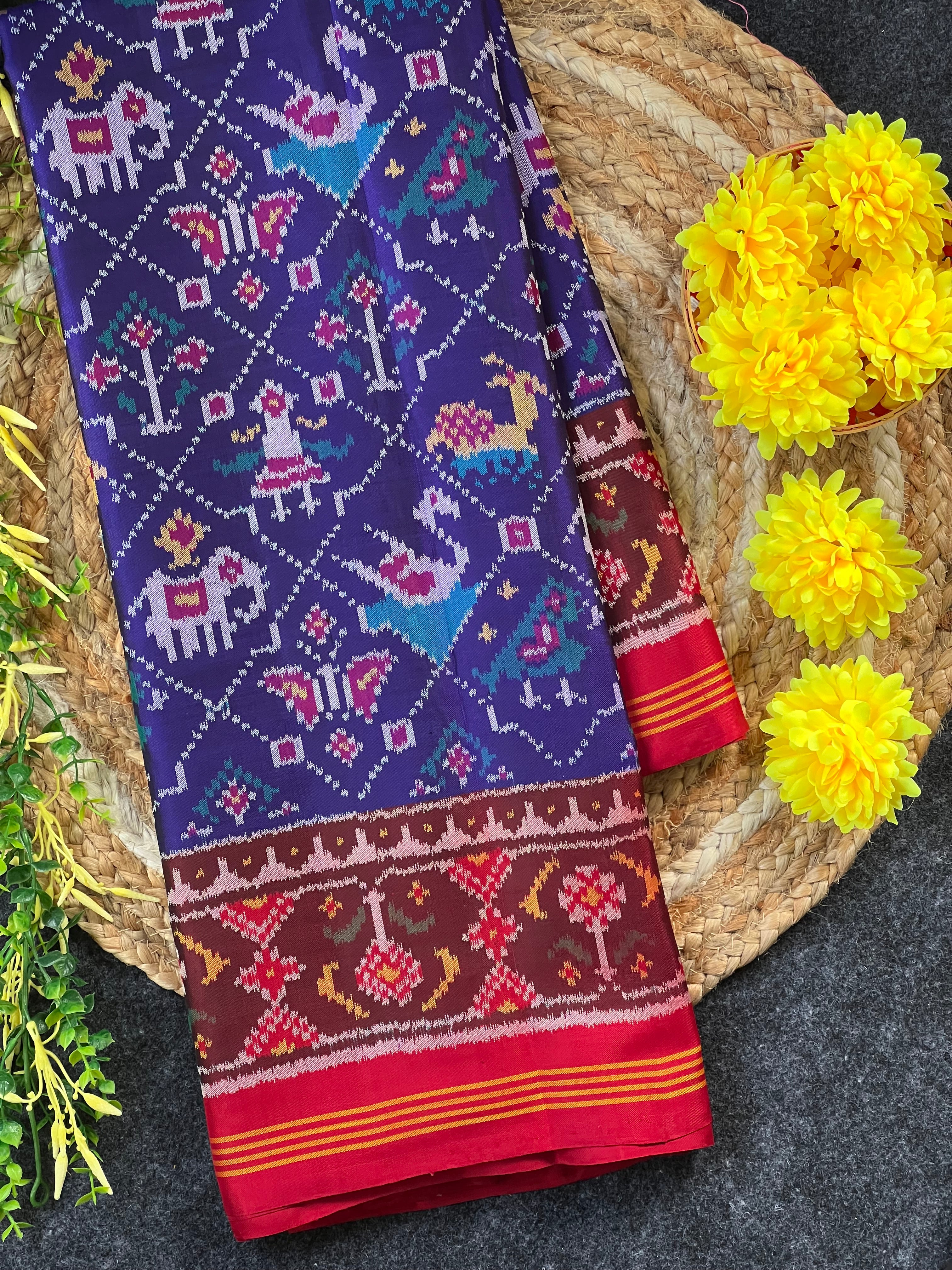 Exclusive Motif Design Handwoven Patola Silk Saree