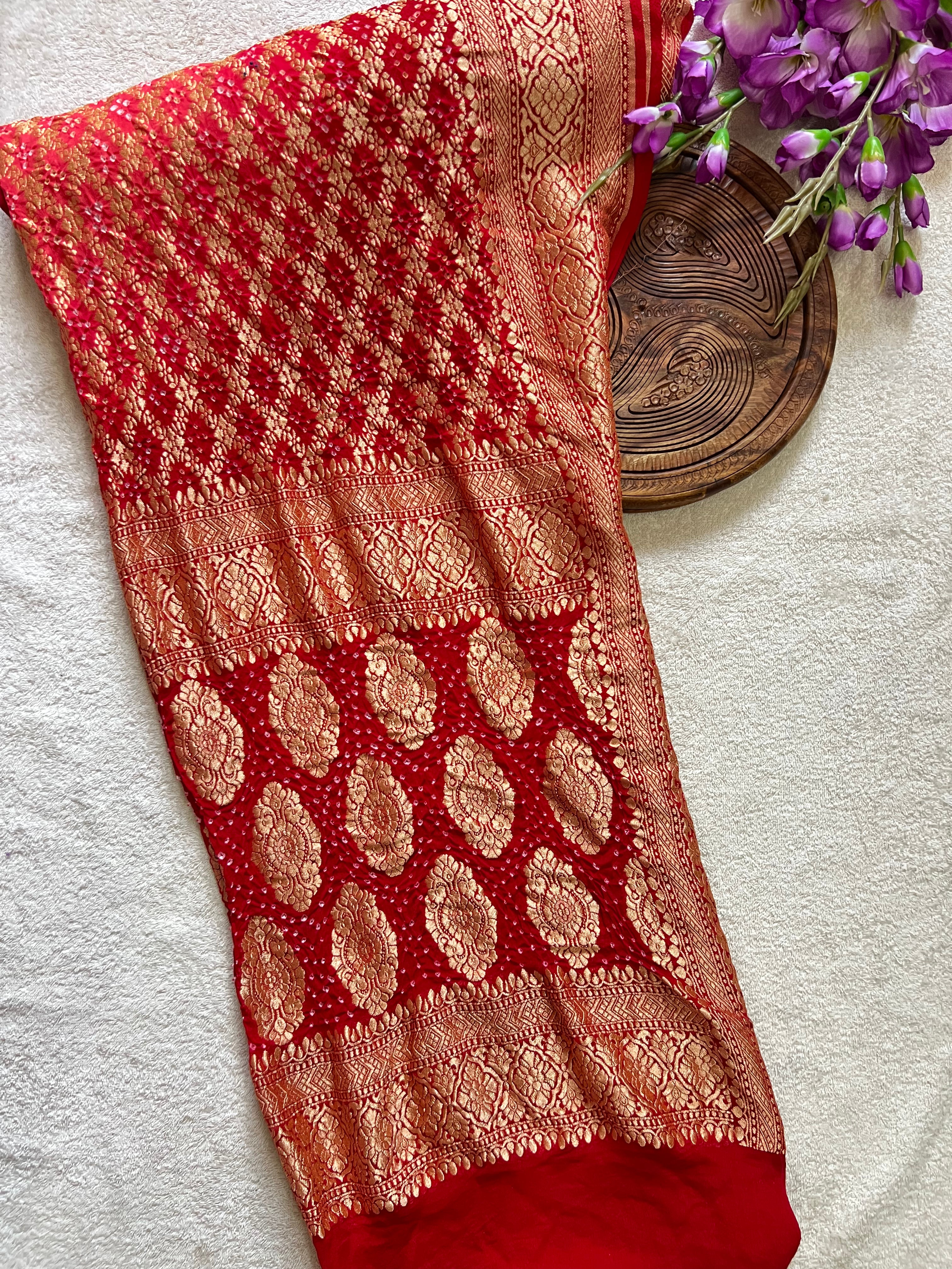 Georgette Bandhej Saree Main image