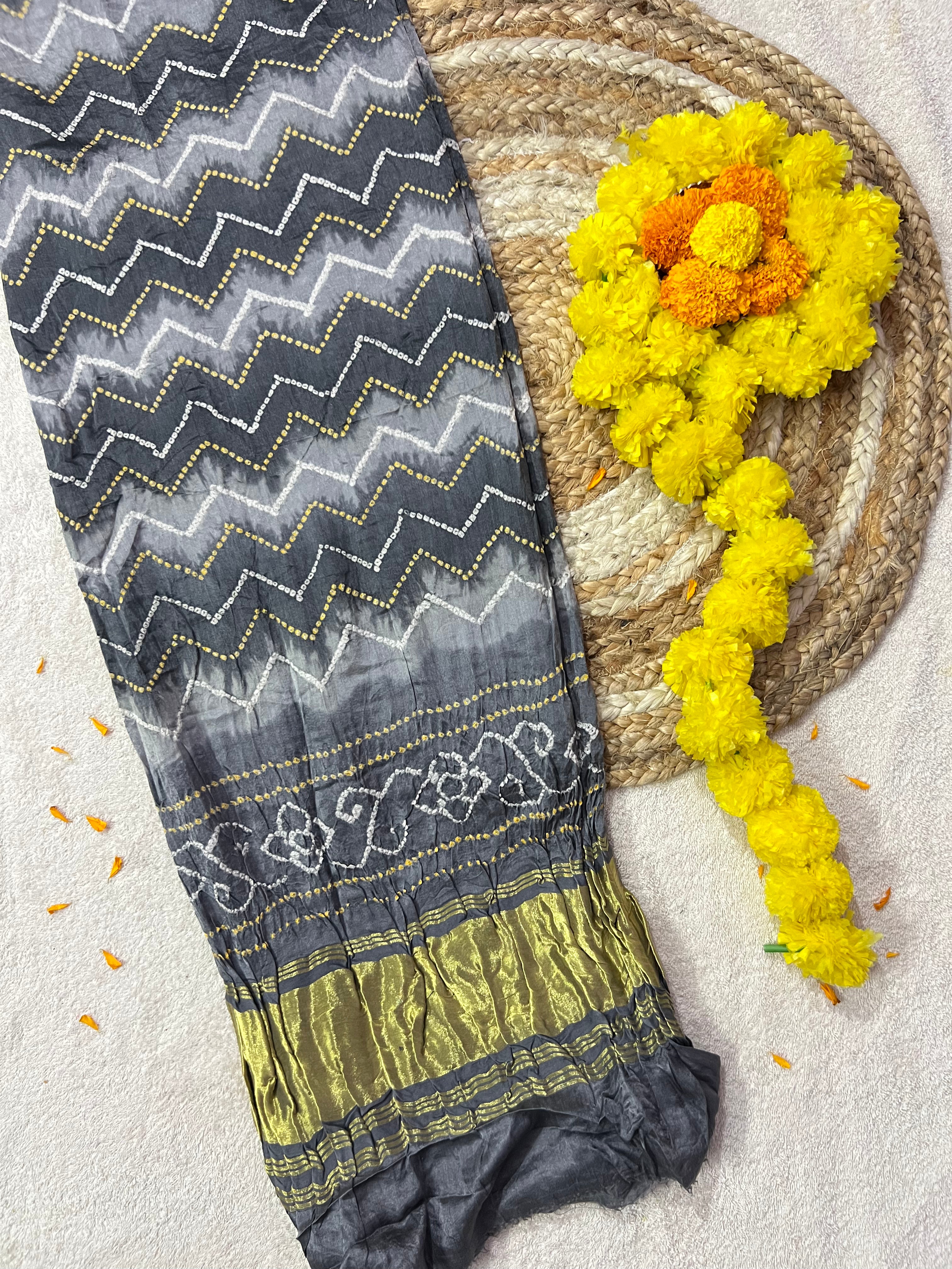Gaji Silk Bandhej Dupatta Main image